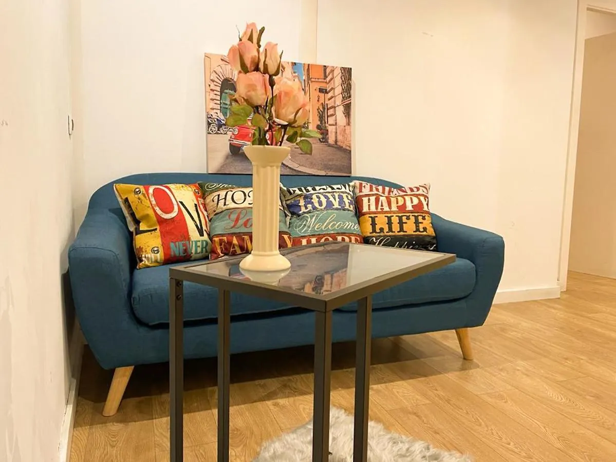 By La Rambla Rooms 0*, Barcelona