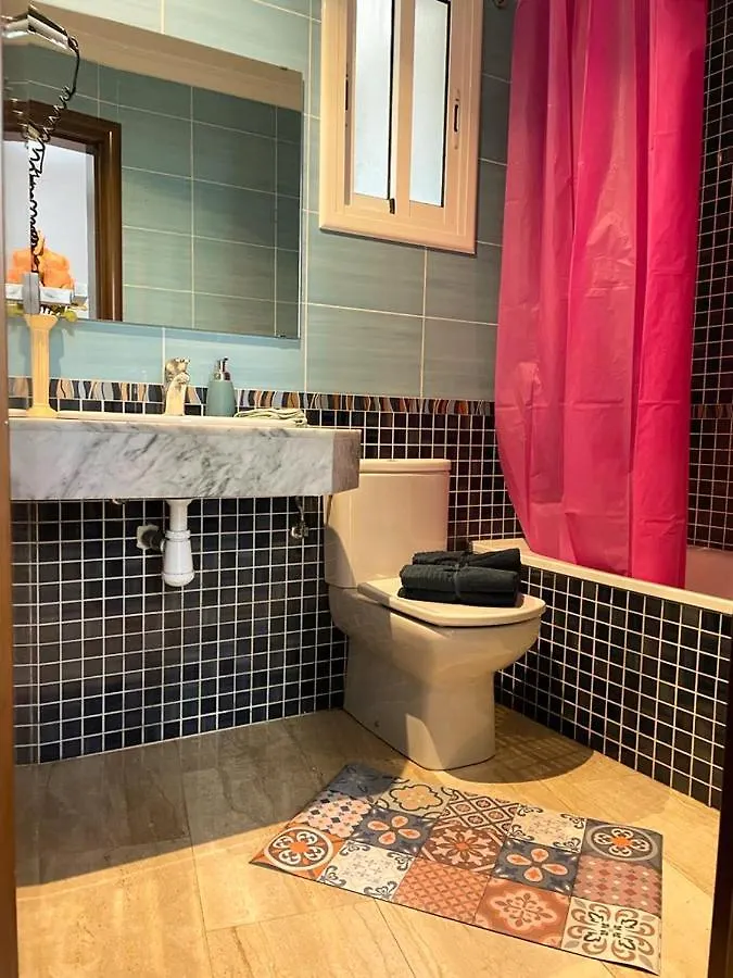 Hostel By La Rambla Rooms