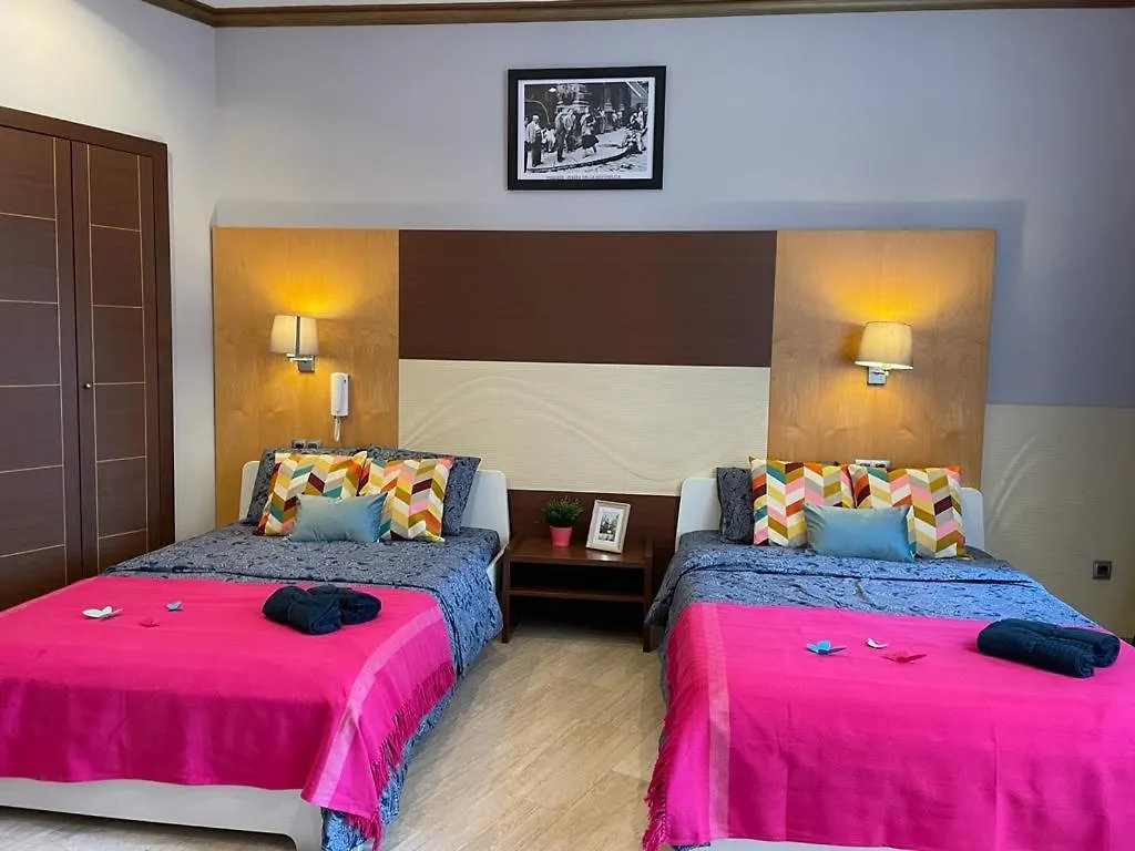 By La Rambla Rooms