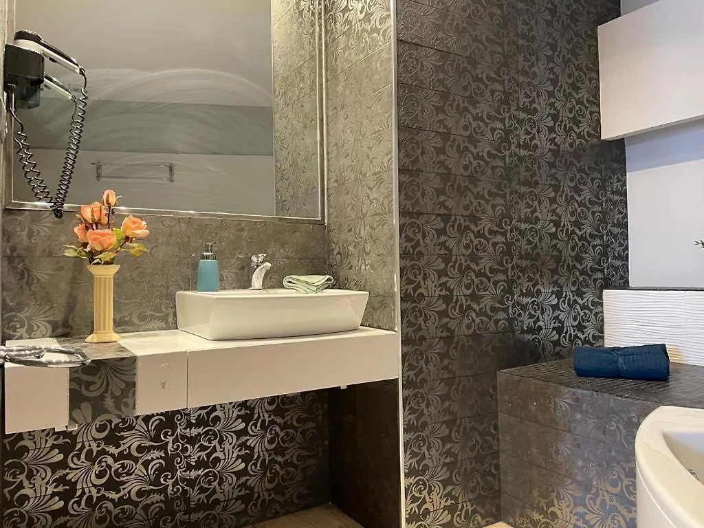 Hostel By La Rambla Rooms
