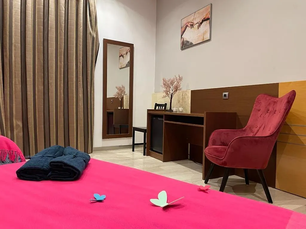 By La Rambla Rooms Hostel Barcelona