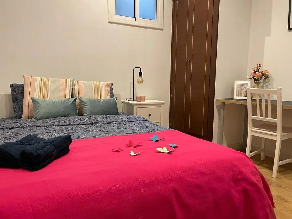 Hostel By La Rambla Rooms