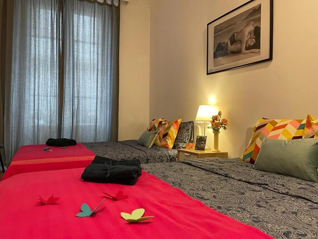 Hostel By La Rambla Rooms Spain